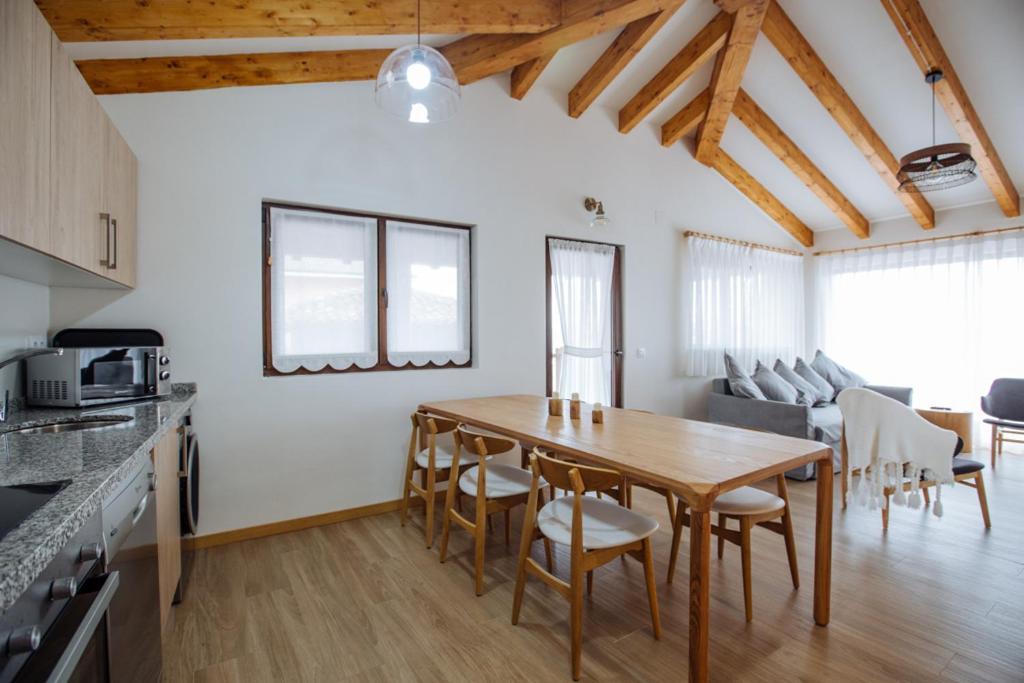 Tiu Enrique 3 Appartement Onís Buitenkant foto