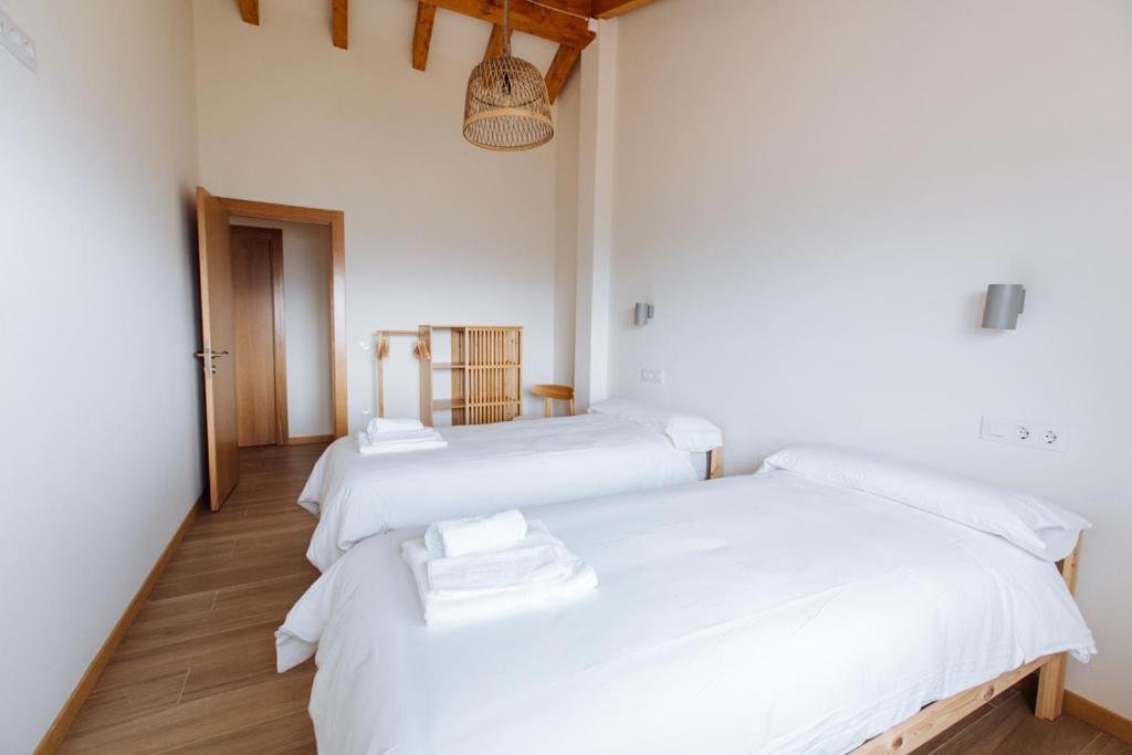 Tiu Enrique 3 Appartement Onís Buitenkant foto